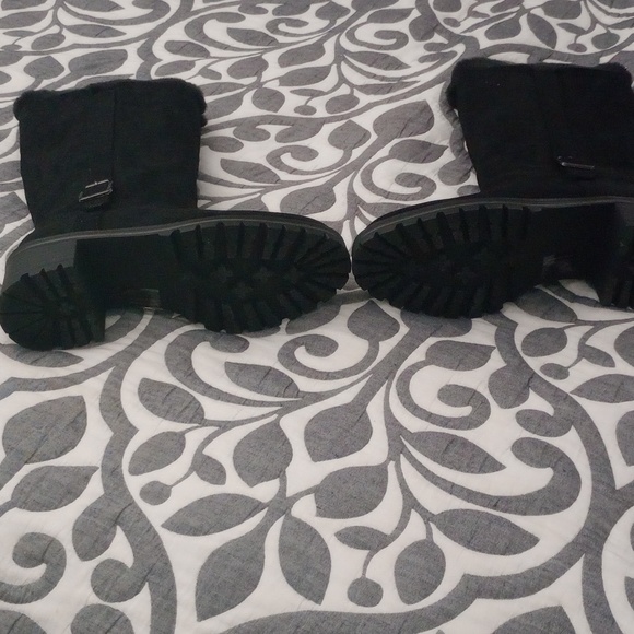 Women's heel boots - Picture 3 of 8